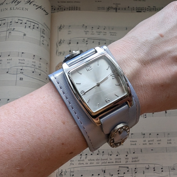 Silver Wearable Watch - Picture 10 of 15